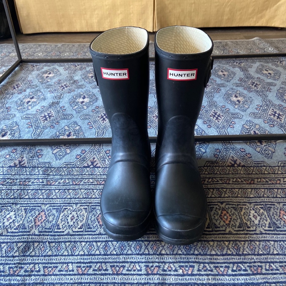 Hunter Rain Boot Matte Finish + Hunter Socks